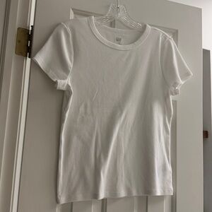 GAP Crisp White Crewneck Tee